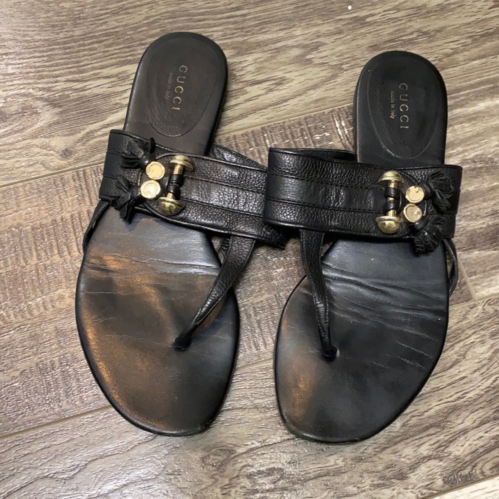 COPY - Woman’s Gucci flip flop